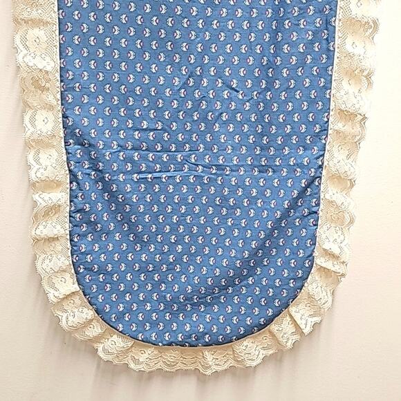 Country Blue w/ Pink and White Design Ivory Laced Edge Table Runner 52" x 16" - Picture 2 of 6